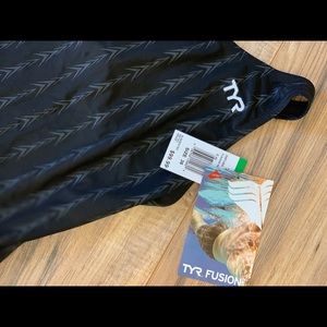 TYR Fusion 2 Short John Swim Suit, Black, 36 -Inch